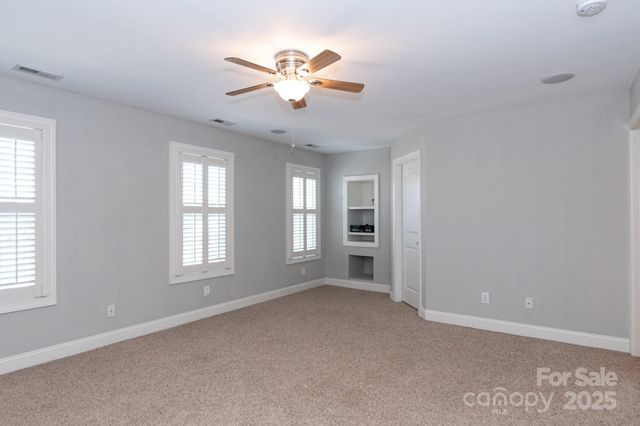 3203 Kelsey Plaza, Kannapolis, NC 28081