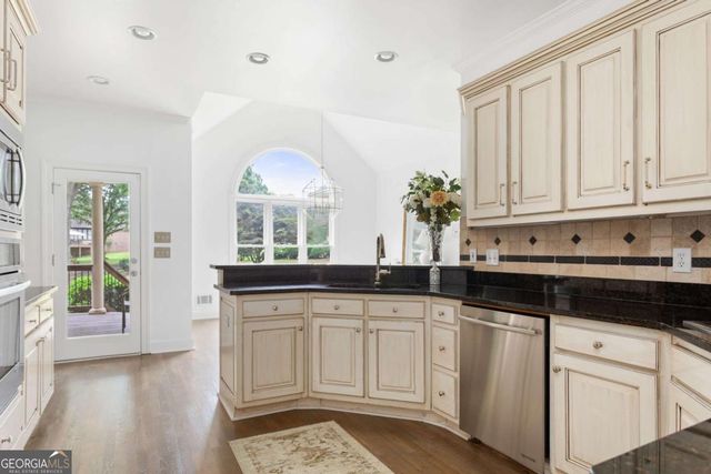 1540 Winding Creek Circle, Snellville, GA 30078