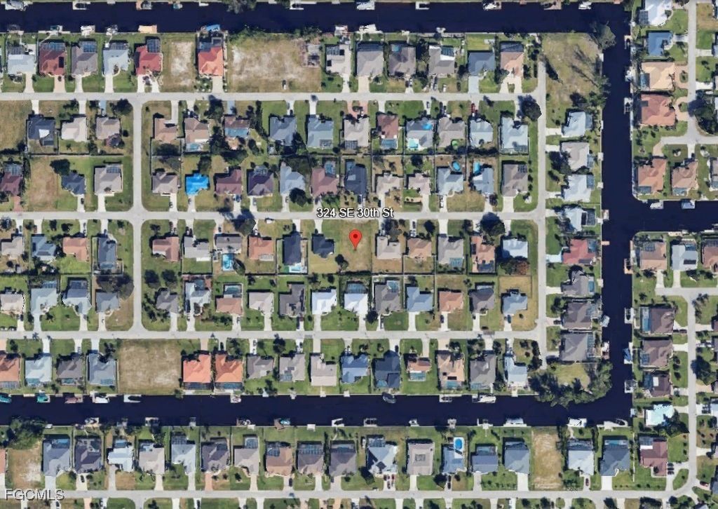 324 SE 30th ST, Cape Coral, FL 33904