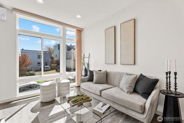 966 N Allen Place, Seattle, WA 98103