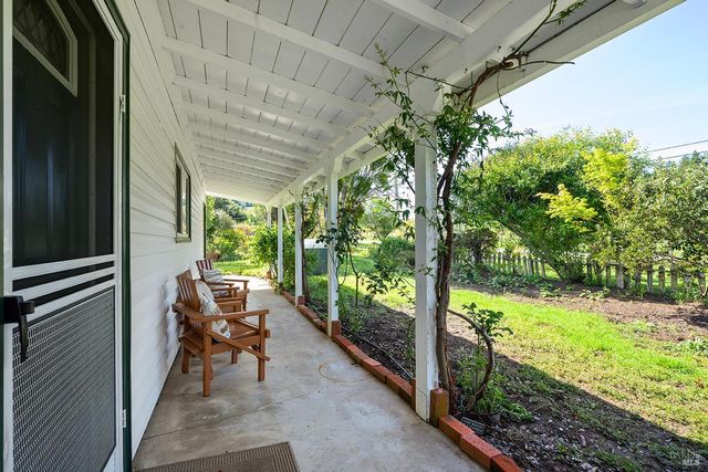 431 Sexton Rd, Sebastopol, CA 95472