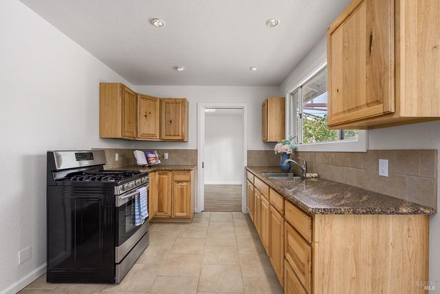 431 Sexton Rd, Sebastopol, CA 95472