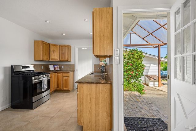 431 Sexton Rd, Sebastopol, CA 95472