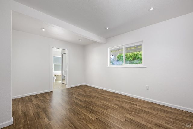 431 Sexton Rd, Sebastopol, CA 95472