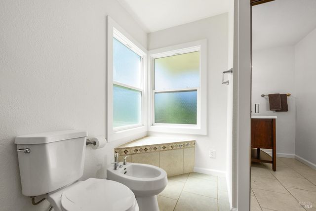 431 Sexton Rd, Sebastopol, CA 95472