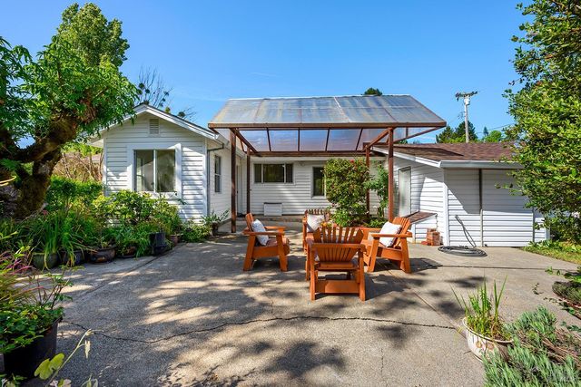 431 Sexton Rd, Sebastopol, CA 95472