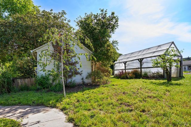 431 Sexton Rd, Sebastopol, CA 95472