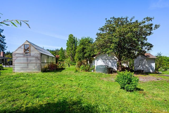 431 Sexton Rd, Sebastopol, CA 95472