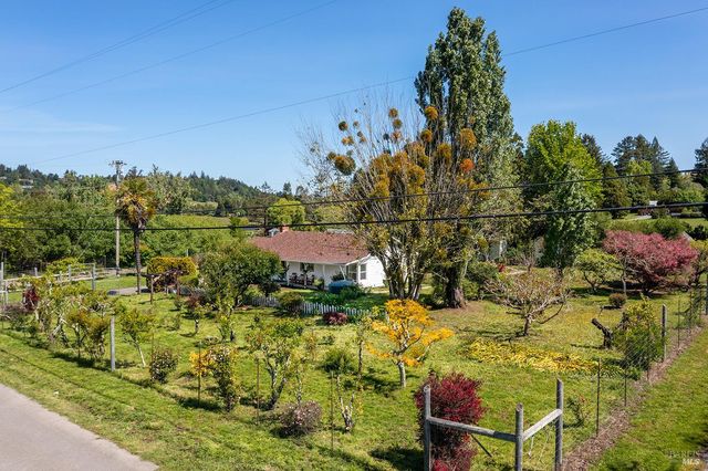 431 Sexton Rd, Sebastopol, CA 95472
