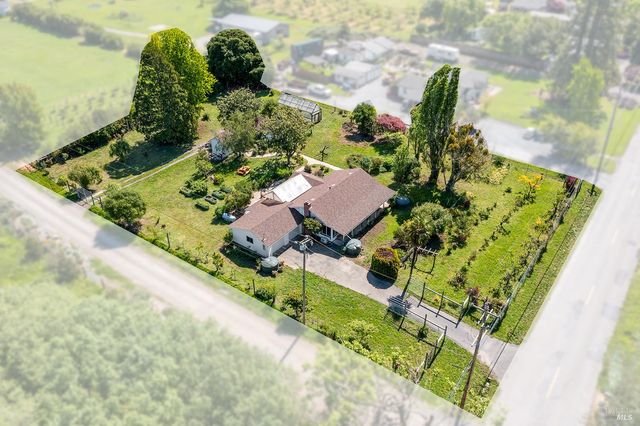 431 Sexton Rd, Sebastopol, CA 95472