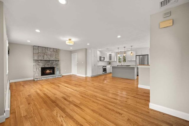 20 Harvest Lane, Braintree, MA 02184