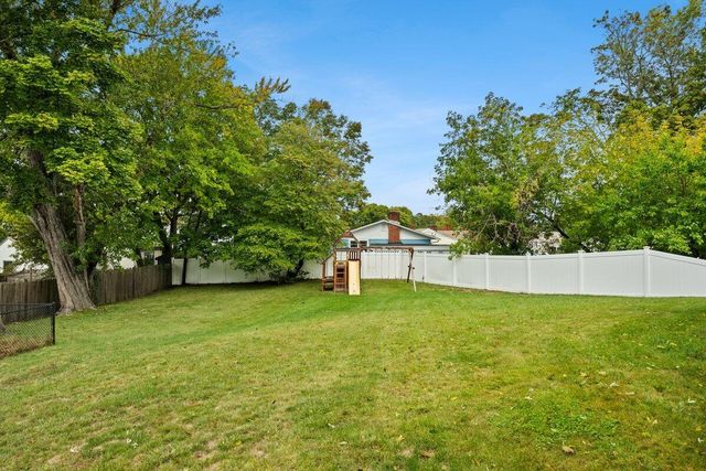 20 Harvest Lane, Braintree, MA 02184