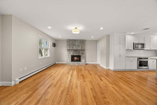 20 Harvest Lane, Braintree, MA 02184