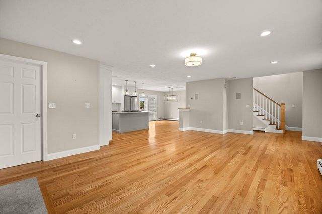 20 Harvest Lane, Braintree, MA 02184