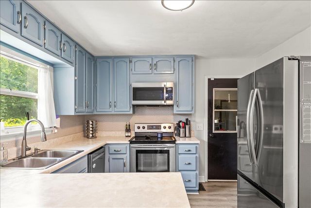 6 Wayne Lane, Rossville, GA 30741