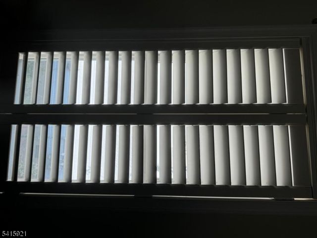 221 Rose St, Newark City, NJ 07108