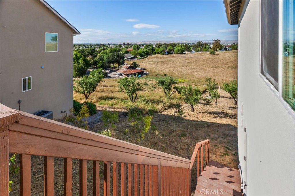 Image 37 of property listing at 1232 Kapareil, Paso Robles, CA 93446