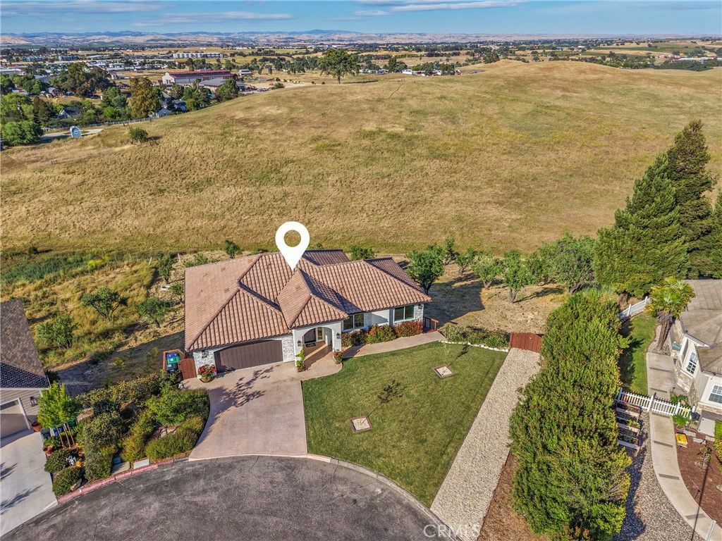 Image 41 of property listing at 1232 Kapareil, Paso Robles, CA 93446