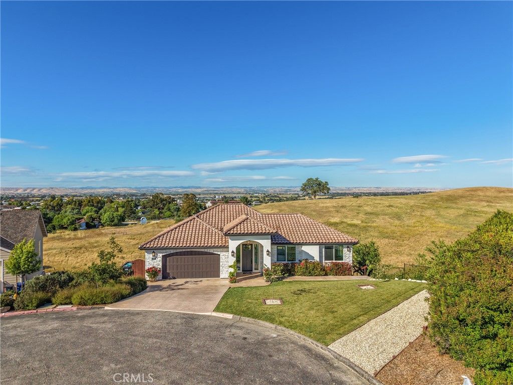 Image 43 of property listing at 1232 Kapareil, Paso Robles, CA 93446