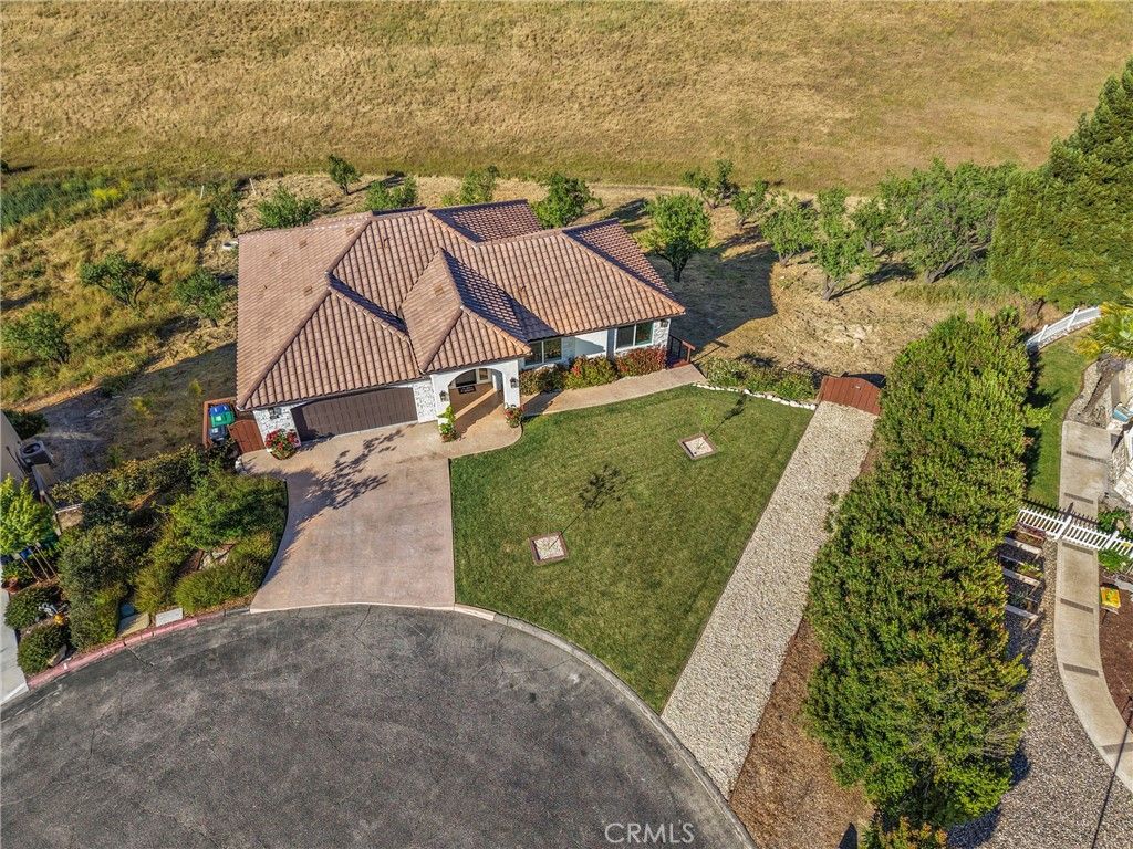 Image 44 of property listing at 1232 Kapareil, Paso Robles, CA 93446