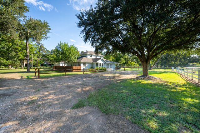 37702 Broncho Road, Simonton, TX 77485