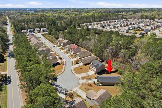 813 Blue Hill Lane, Atlanta, GA 30349