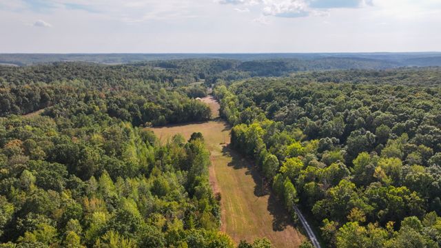 8 John Ross Hollow, Erin, TN 37061