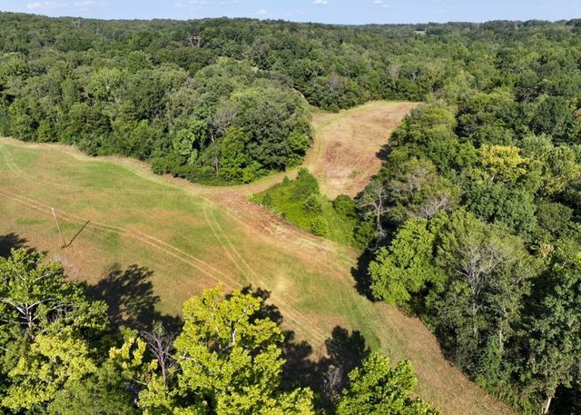 8 John Ross Hollow, Erin, TN 37061