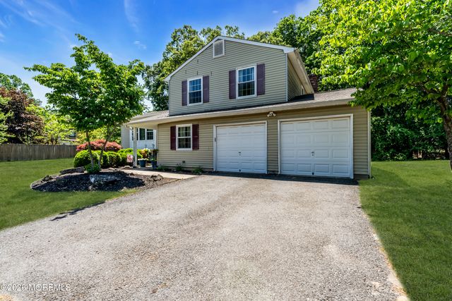 71 Glen Arden Drive, Howell, NJ 07731