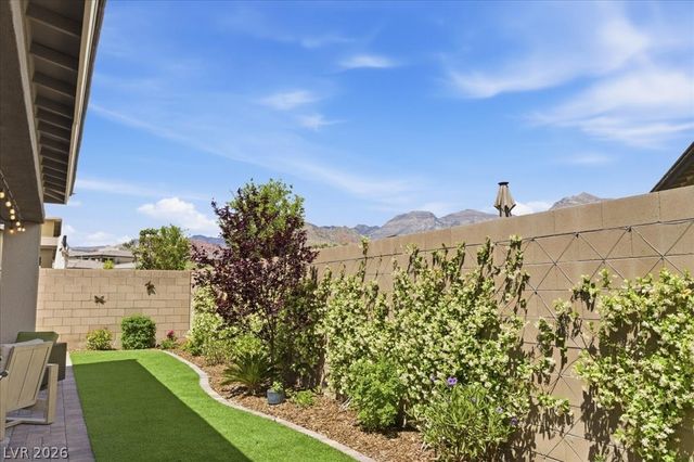 12476 Heritage Bend Drive, Las Vegas, NV 89138