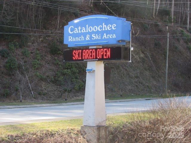 30 Brier Lane, Maggie Valley, NC 28751