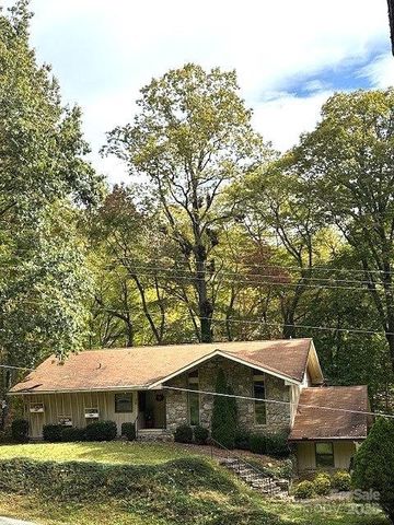 30 Brier Lane, Maggie Valley, NC 28751