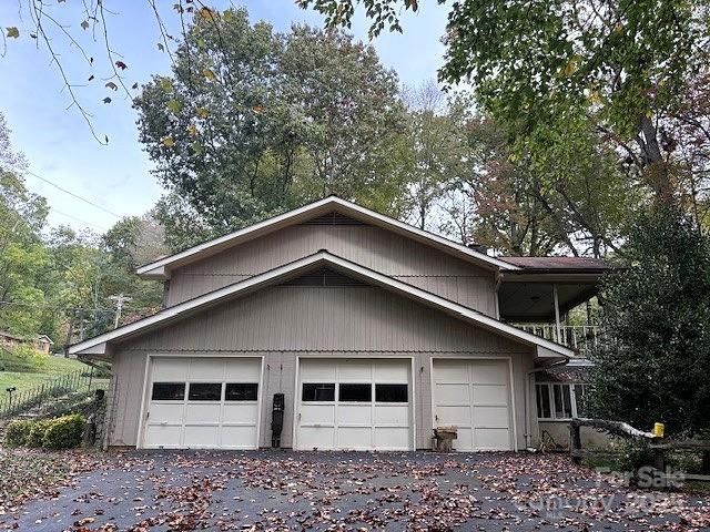 30 Brier Lane, Maggie Valley, NC 28751