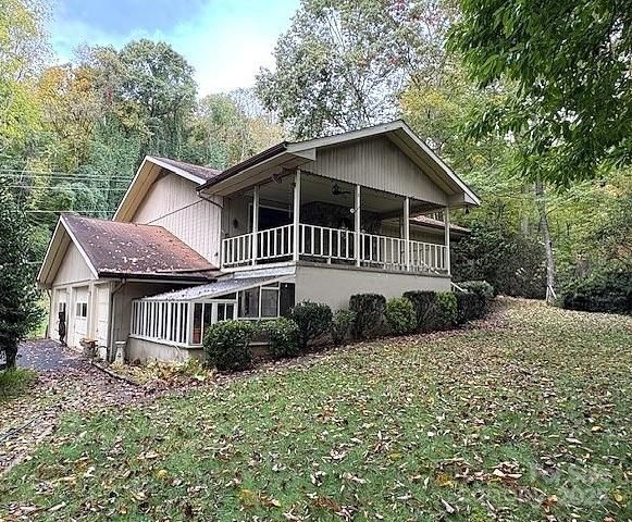 30 Brier Lane, Maggie Valley, NC 28751