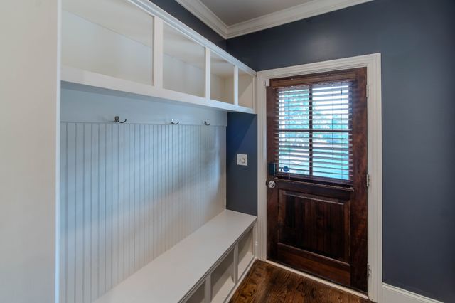 1749 Glen Echo Rd, Nashville, TN 37215