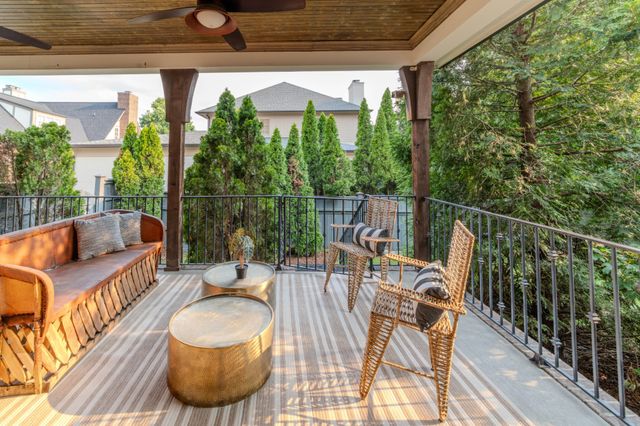 1749 Glen Echo Rd, Nashville, TN 37215