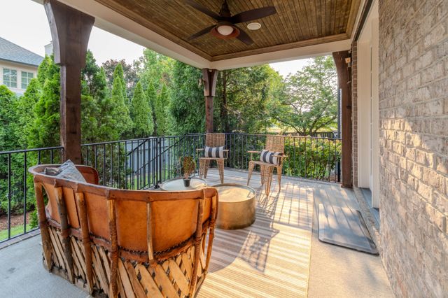 1749 Glen Echo Rd, Nashville, TN 37215