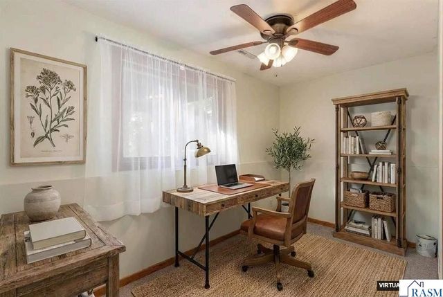 2513 Marwood Dr, Mankato, MN 56001