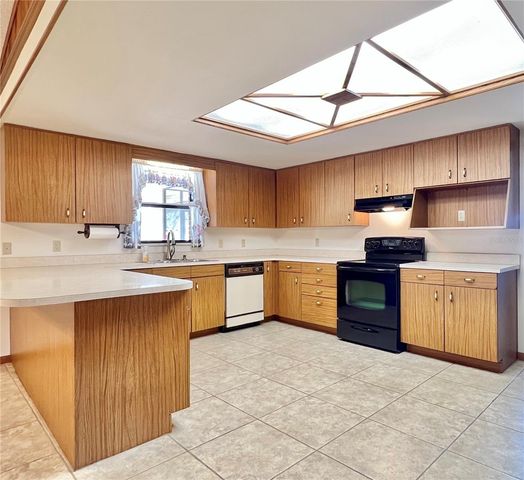 301 S WELLS AVENUE, Avon Park, FL 33825