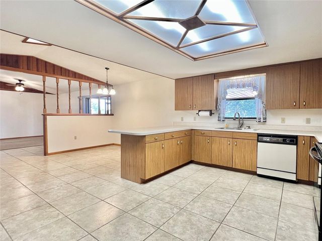 301 S WELLS AVENUE, Avon Park, FL 33825