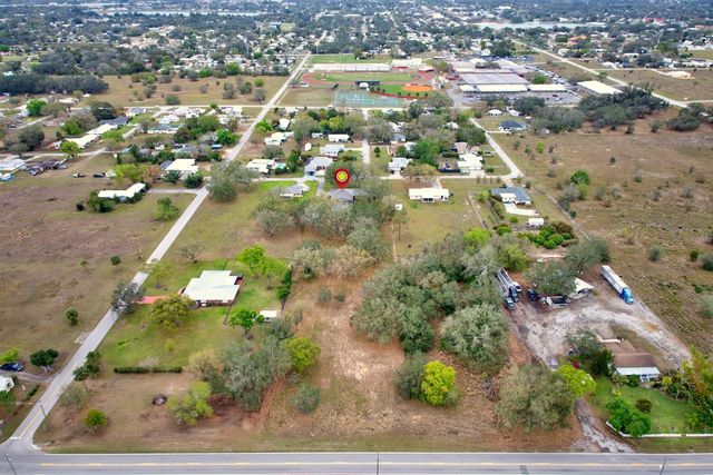 301 S WELLS AVENUE, Avon Park, FL 33825