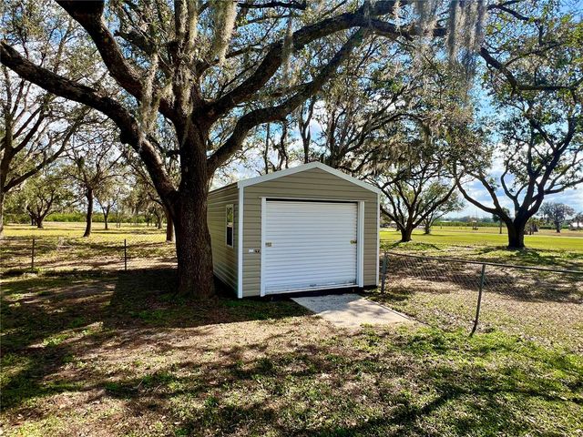 301 S WELLS AVENUE, Avon Park, FL 33825