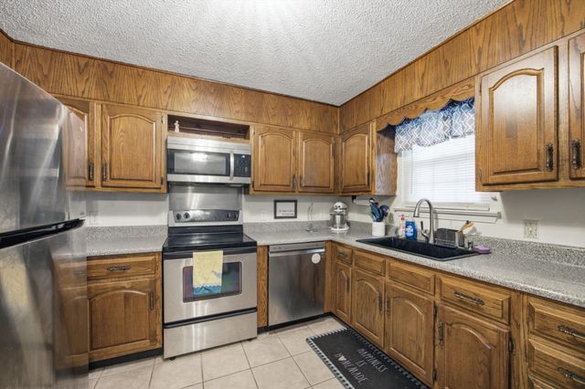 20 Brownwood Circle, Ringgold, GA 30736