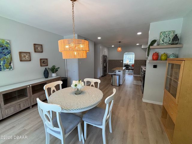 43 Warwick Avenue, Ormond Beach, FL 32174