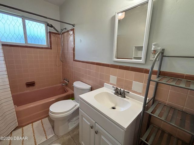 43 Warwick Avenue, Ormond Beach, FL 32174