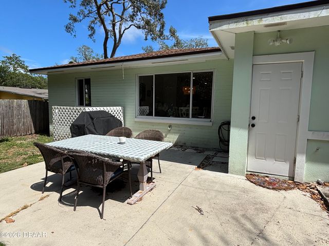 43 Warwick Avenue, Ormond Beach, FL 32174