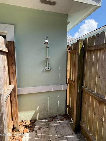 43 Warwick Avenue, Ormond Beach, FL 32174
