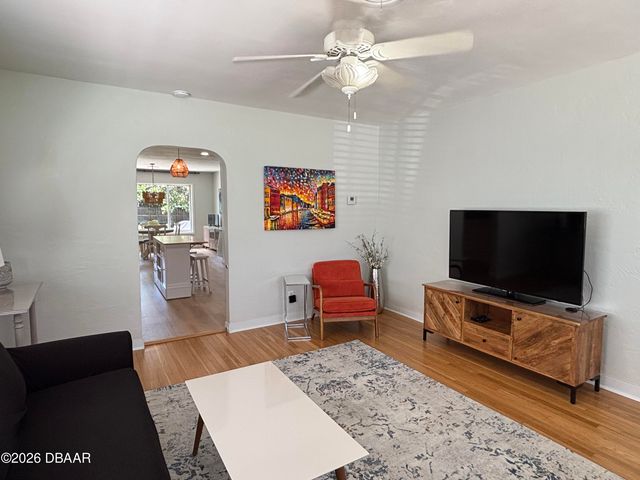43 Warwick Avenue, Ormond Beach, FL 32174
