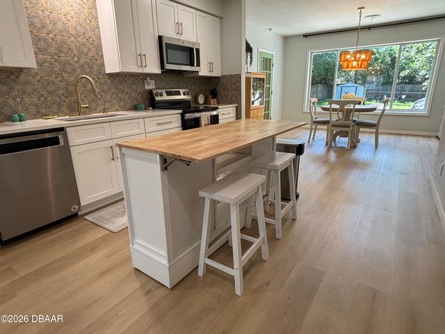 43 Warwick Avenue, Ormond Beach, FL 32174