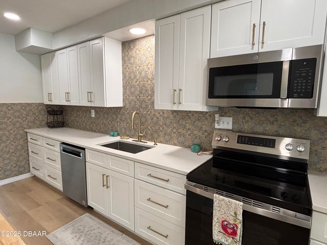 43 Warwick Avenue, Ormond Beach, FL 32174